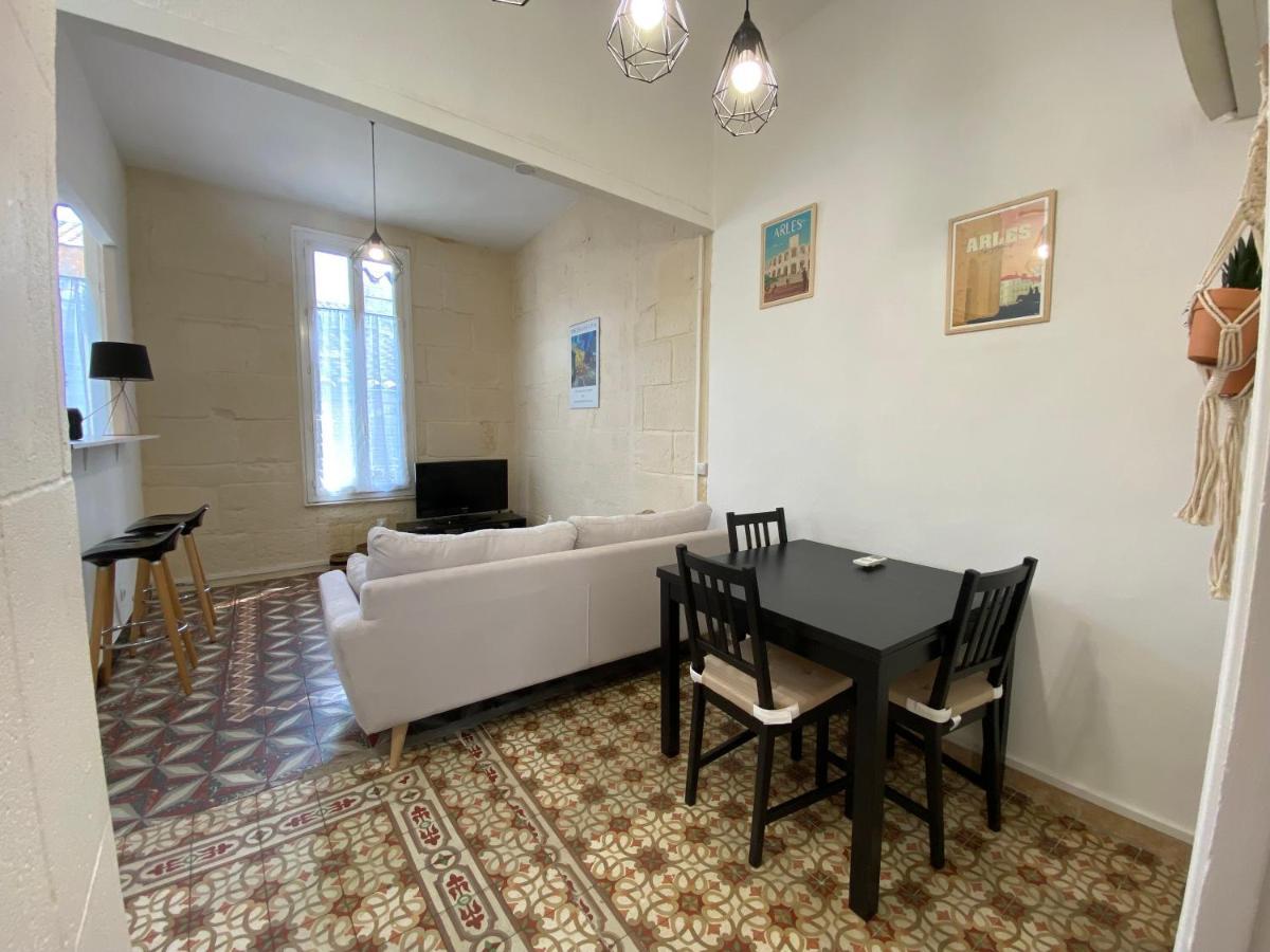 Ferienwohnung Le 23 - 2Eme Etage Arles Exterior foto